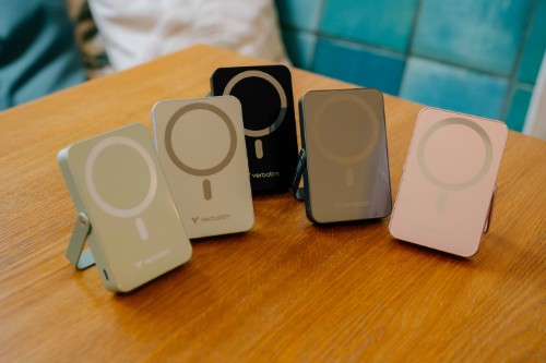 Verbatim Charge 'n' Go Magnetic Wireless Power Bank with stand - 10000 mAh Grey