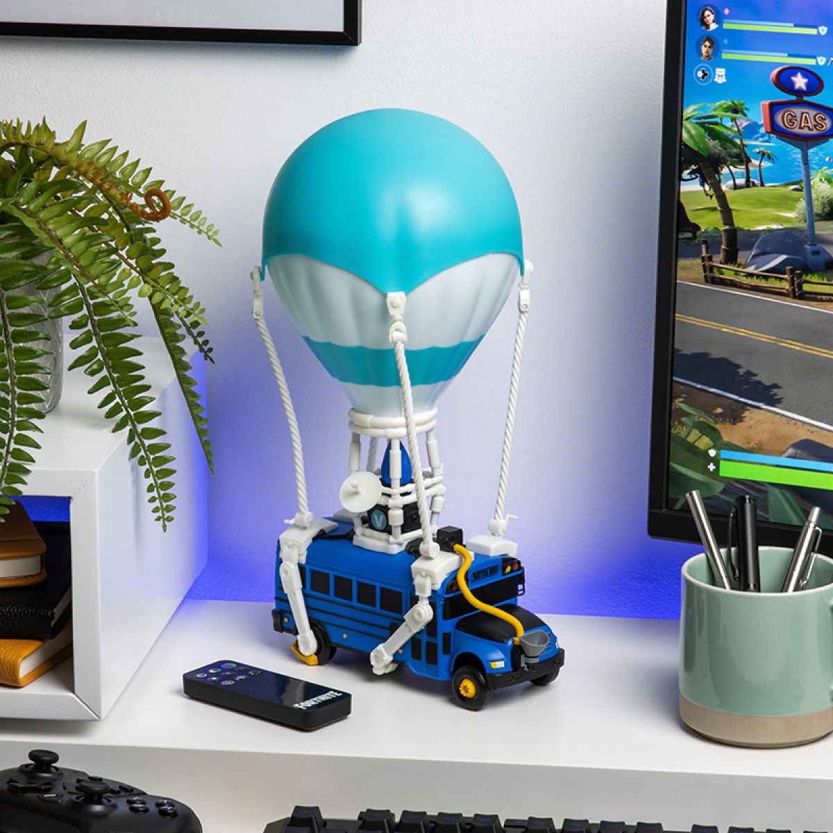Paladone Fortnite Battle Bus Diorama Light